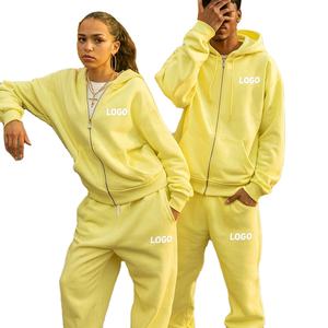 Conjunto Deportivo Personalizado de Alta Calidad, Sudadera con Cierre y Pantalones Holgados de Felpa 100% Algodón, Estilo Deportivo para Hombre - Product Image 1