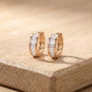Modern 10K 14K 18K <b>Solid</b> <b>Gold</b> Lab Grown Diamond Baguette Cluster 1.35 CT Per Pair <b>Huggies</b> Hoop Earrings Fine Jewelry For Women - Product Image 1