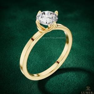 Anillo de Compromiso Solitario con Diamante de Corte Brillante Redondo en Oro Amarillo para Mujer, Joyería Fina Clásica Lumera - Product Image 4