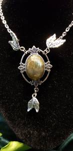 Pendentif Elven Lostariel en argent antique et labradorite, bijoux fantaisie plaqué or, serti clos vintage, fait main, cadeau de fiançailles - Product Image 6