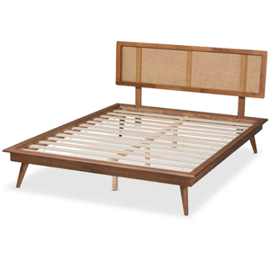 Lit plateforme scandinave à profil bas en teck massif de style Mid-Century Modern avec tête de lit en rotin naturel, taille King Size - Product Image 4