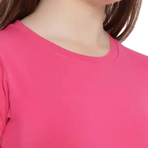 เสื้อยืดคอกลมสีชมพูสดใสทรงเข้ารูปพรีเมียมสำหรับผู้หญิง แขนสั้น ผ้าสปอร์ต ยืดหยุ่นได้ - Product Image 3
