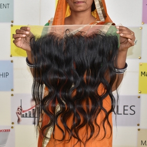 Cheveux humains indiens vierges Remy à cuticules alignées, ondulés, double trame, pour frontal 13*6, 100g - Product Image 1