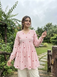 <b>TOP</b> AND PENT SET COTTON WITH HEART WMBROIDDERY WORK WITH FULL SLEEVE FULLY STITCHED V NECK <b>LINEN</b> COTTON - Product Image 2