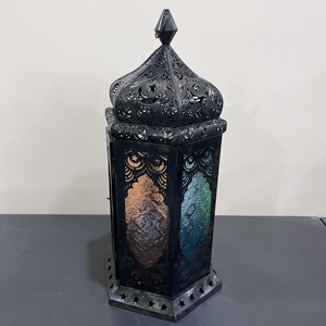 Farol de Hierro y Vidrio Estilo Marroquí con Paneles de Vidrio Coloridos, Acabado Antiguo para Decoraciones de Ramadán, Navidad y Pascua - Product Image 2