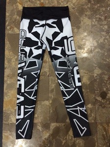 Leggings Deportivos de Cintura Alta para Gimnasio, Yoga y Running, con Efecto Levanta Glúteos para Mujer, Marca Alphelete - Product Image 4