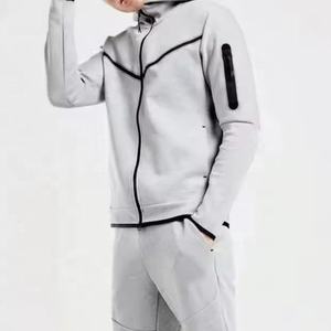 Ensembles de survêtements à logo personnalisé pour hommes deux pièces ensembles de pantalons évasés d'hiver sweats à capuche à impression bouffante survêtements pour hommes - Product Image 1