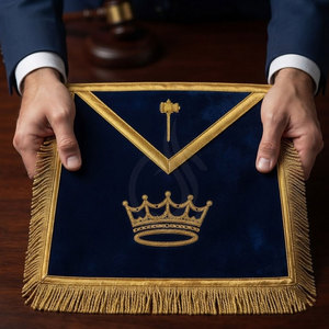 Tabliers maçonniques personnalisés en tissu soie/velours de qualité supérieure, légers, avec ceinture réglable, forme carrée, style cérémonial classique - Product Image 5