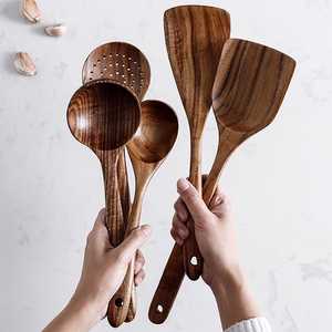 Ensemble d'ustensiles de cuisine en bois faits à la main, cuillères et spatules en bois de teck, ustensiles de cuisine en bois naturel pour un usage quotidien en cuisine - Product Image 5