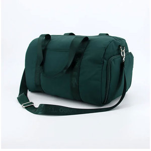 Sac de voyage unisexe en nylon avec fermeture éclair, bandoulière arquée, imperméable, capacité 20-36L, style minimaliste à dos souple - Product Image 1