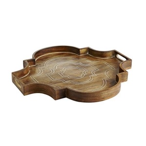 Pièce de présentation en bois fin avec une fabrication robuste, un attrait sophistiqué et une utilité pratique pour servir à l'intérieur. - Product Image 2