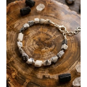 Handcrafted Howlite Tumble Faceted <b>Bracelet</b> Natural Crystal <b>Beaded</b> <b>Bracelet</b> Wholesale Healing Crystal <b>Bracelet</b> From India - Product Image 1