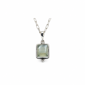 Collar con Colgante de Prehnita Verde en Plata de Ley 925, Hecho a Mano, Antideslustre, Joyería Artesanal al por Mayor - Product Image 1