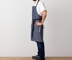 Tablier de travail en toile premium avec bretelles croisées en cuir, personnalisable, pour barman, coiffeur, barista, restaurant - Product Image 2