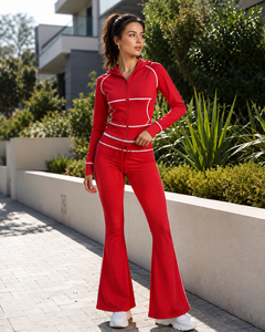 Conjunto Deportivo Personalizado para Mujer, Sudadera Roja con Capucha y Pantalones Acampanados, Ropa Deportiva de Dos Piezas, Marca Privada, Proveedor de Ropa al Por Mayor - Product Image 5