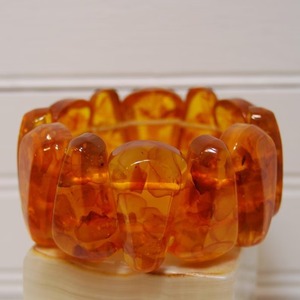 Eco-Friendly Glossy Resin <b>Bracelets</b> with Model Pattern Handmade Modern Stylish Outfits Accessory - Product Image 3