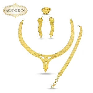 Dernière collection : Ensemble de bijoux de mariage africain nigérian classique plaqué or 24 carats pour femmes (collier, boucles d'oreilles, bague, bracelet) - Product Image 2