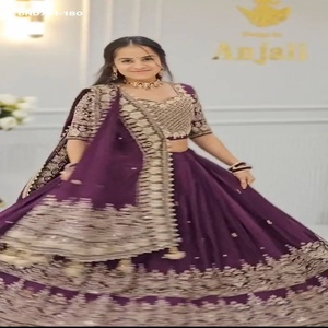 Increíble Conjunto de Lehenga-Choli Morado con Bordado de Hilo y Lentejuelas, Aspecto Magnífico en Faux Georgette, Venta al Por Mayor - Product Image 1