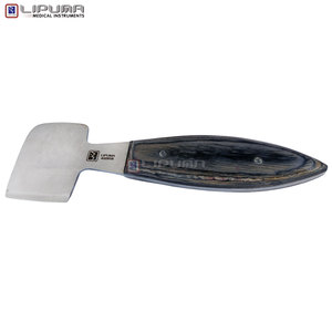 LIPUMA EDGELINE Pince à crins de fermeur en acier inoxydable avec manche en bois, outil professionnel pour fermeurs équins - Product Image 5