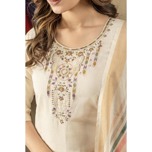 Ensemble élégant Kurti, pantalon et dupatta pour femmes - Product Image 1