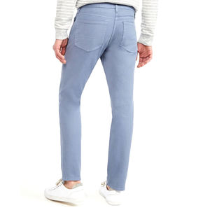 Jeans en denim élégants pour hommes, logo personnalisé, coupe moderne, style streetwear, confortables, décontractés et tendance urbaine - Product Image 6