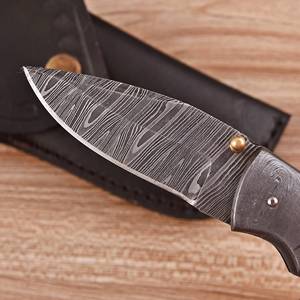 Couteau de chasse pliant artisanal en acier de Damas UA Supplies, manche en os teinté, verrouillage Liner Lock, pour extérieur, EDC, qualité industrielle, personnalisé - Product Image 2
