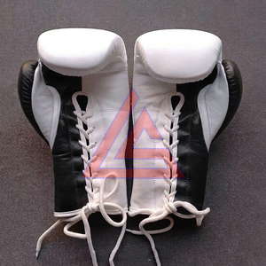 Gants de kickboxing professionnels personnalisés avec logo, prix d'usine, en cuir véritable respirant et anti-humidité, à lacets - Product Image 3