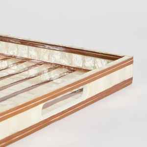 Plateaux de service élégants faits à la main en bois avec incrustations de nacre pour mariage, maison, événements festifs, forme carrée, tendance - Product Image 3