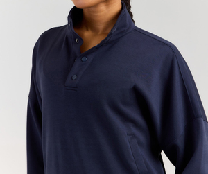 Camisa polo cómoda y transpirable para mujer, estilo casual de negocios para exteriores, disponible en todos los colores y diseños. - Product Image 3