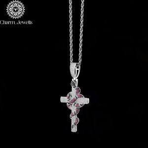 จี้รูปกางเขน Charm_Jewells เงินแท้ 925 ชุบทองคำสีกุหลาบ ประดับเพชรโมอิสซาไนต์สีชมพูแบบไมโครเพฟ สไตล์ฮิปฮอป เครื่องประดับทางศาสนา รับรองโดย IGI เหมาะสำหรับทั้งชายและหญิง - Product Image 3