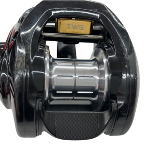 Moulinet de pêche à lancer Daiwa Tatula 103SHL-TW d'occasion de qualité supérieure, pour gaucher, performance de lancer fluide, en métal, rapport de transmission 7.1:1 - Product Image 4