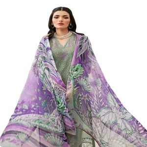 Robe Panjabi pakistanaise brodée sur pelouse pour femmes Costume Salwar Kameez trois pièces conçu par Ramsha Vol ANDAAZ-9 - Product Image 1