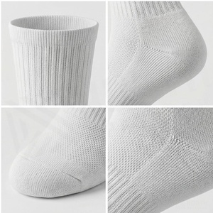 Chaussettes blanches North Approach respirantes, couleur unie, tricotées pour adultes, usage quotidien décontracté - Product Image 4
