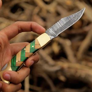 Couteau pliant en acier Damas de qualité industrielle Nordic Forge, manche en bois Pakka olive, embout en laiton, étui, couteau de chasse EDC de poche - Product Image 3