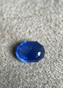Zafiro azul natural de corte elegante. Piedra de zafiro azul suelta en venta. - Product Image 4