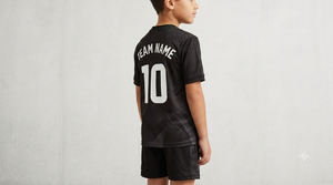Ensemble de maillots de football pour garçons, uniforme de football personnalisé sublimé, tissu respirant, manches courtes, coupe athlétique, numéros d'équipe imprimés - Product Image 2