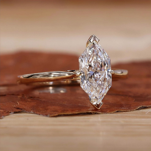 Anillo de Compromiso de Diamante Hexagonal Alargado, Oro Blanco, Anillo de Novia Minimalista con Solitario para Mujer - Product Image 2