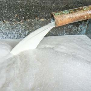 Latex Liquide Naturel HA 60 DRC à Haute Teneur en Ammoniac du Vietnam pour Gants Médicaux, Équipements Sportifs, Colle à Chaussures et Production de Mousse - Product Image 1