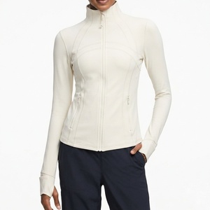 Haut de yoga pour femmes tendance, vêtements de sport haut de gamme pour l'exercice, l'entraînement, la course à pied et la pratique du yoga, haut de yoga flexible pour femmes - Product Image 1