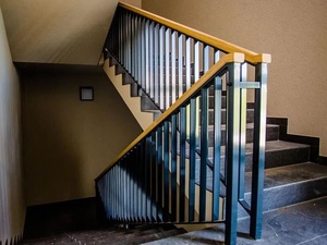 Barandilla de escalera de hierro forjada a mano, fácil de instalar para balcones y escaleras – Diseño moderno, resistente al óxido. - Product Image 6