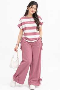 Conjunto Deportivo de Verano 2 en 1 OneTen Apparel para Mujer, Top de Manga Corta con Cuello Redondo y Estampado a Rayas y Pantalones Anchos - Product Image 1