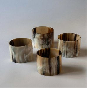 Juego de Servilleteros de Cuerno Premium para una Decoración de Mesa Elegante y Experiencias Gastronómicas de Primera Clase en Todo el Mundo, Acabado Superior - Product Image 2