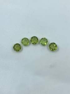 Peridoto Verde 100% Creado en Laboratorio, Corte Redondo, 6mm, 4.66 Quilates, 5 Piezas, Piedras Preciosas de la Marca China R.K. GEMS JEWELLERY para la Fabricación de Joyas - Product Image 5