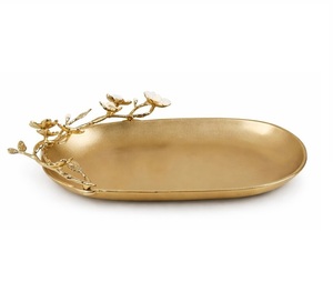 Plateau carré nickelé pour la décoration de table de fête de mariage, idéal pour servir de délicieux plats, des aliments et des desserts. - Product Image 6