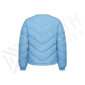 เสื้อแจ็คเก็ตผ้าควิลท์สีฟ้าอ่อน คอกลม แขนยาว บุด้วยโพลีเอสเตอร์ เหมาะสำหรับใส่ในฤดูใบไม้ร่วง - Product Image 2