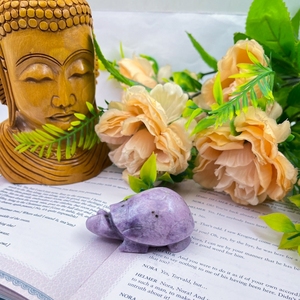 Natural Lepidolite Tortoise Carving Purple Lepidolite Turtle Healing <b>Crystal</b> For Reiki Feng Shui Decor Wholesale - Product Image 5