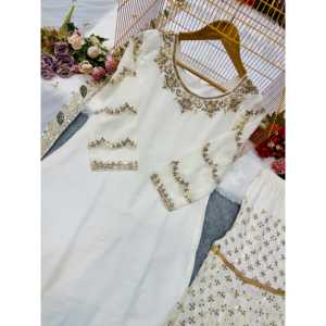 Hermoso conjunto de Top y Sharara para mujer con Fancy Dupatta para fiestas - Product Image 4