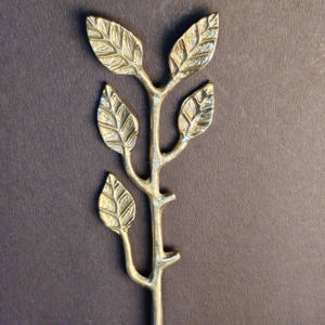 Fourchette à salade de luxe en acier inoxydable, design branche dorée avec feuilles, artisanale, durable et écologique - Product Image 4