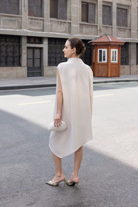 Robes d'été décontractées à manches régulières, col roulé minimaliste, en mélange de soie tissé, coupe mini ample à la taille - Product Image 4