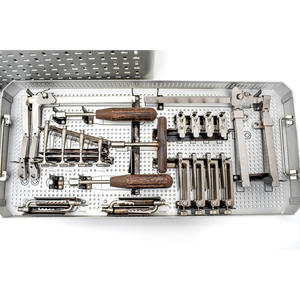 Implantes Espinales Plif Peek Cage Lumbar, Juego de Instrumentos para Cirugía Espinal Anterior Cervical Peek Cage de Dentavex - Product Image 1